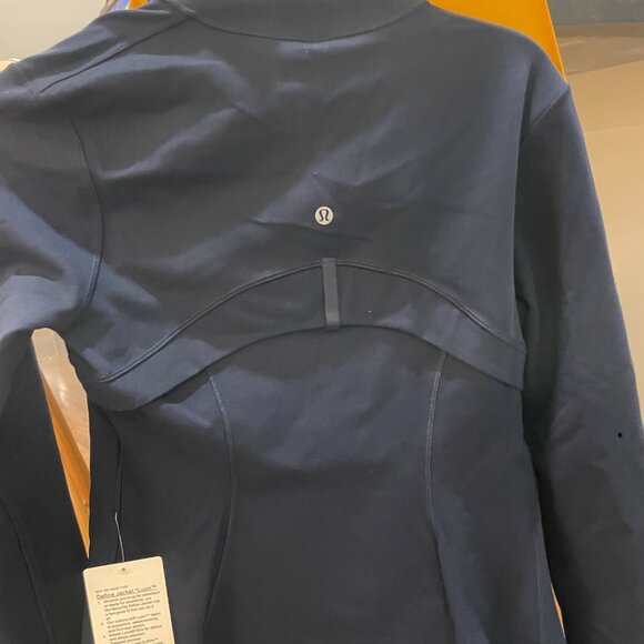 Lululemon Define Luon Jacket NWT SIZE 8 - Picture 7 of 7
